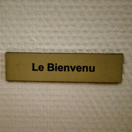 Le Bienvenu - T2 Avec Terrasse Au Coeur De Malo Apartment Dunkirk Bagian luar foto